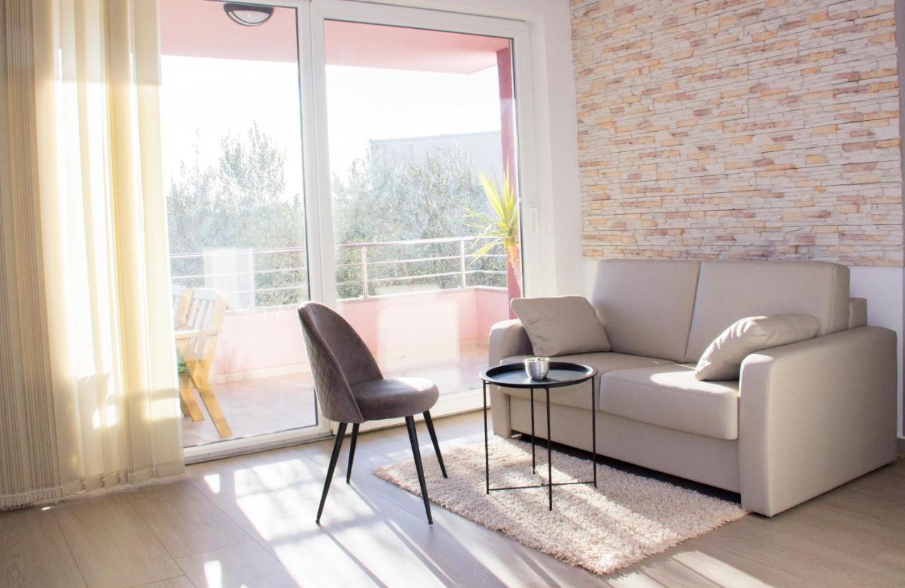 Apartments Karla Bibinje Zewnętrze zdjęcie