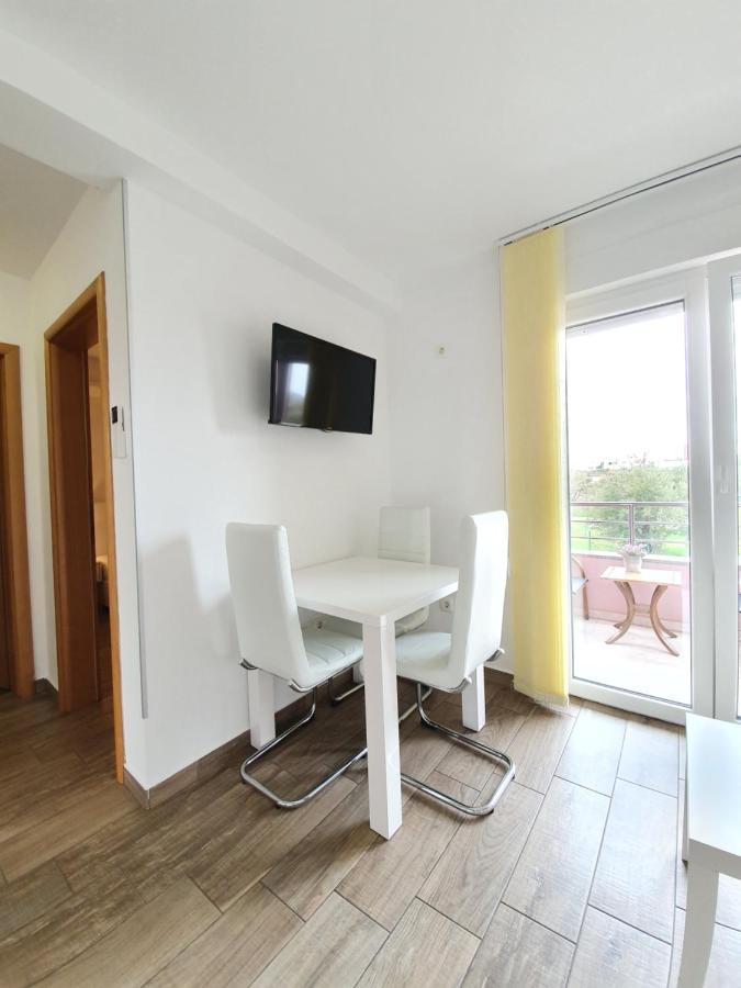 Apartments Karla Bibinje Zewnętrze zdjęcie